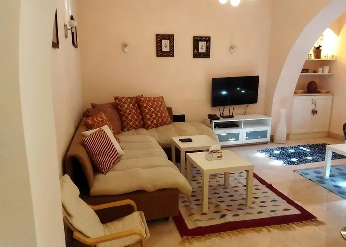 Down-town Kafr 1-bd Ground Floor el-Gúna